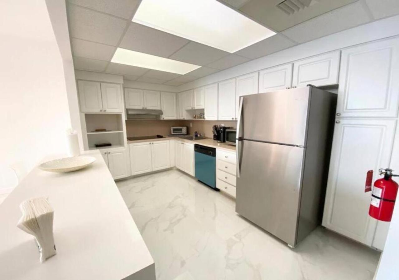 Zen Vacation Rentals Modern Penthouse Across Ocean Miami Beach Exterior foto