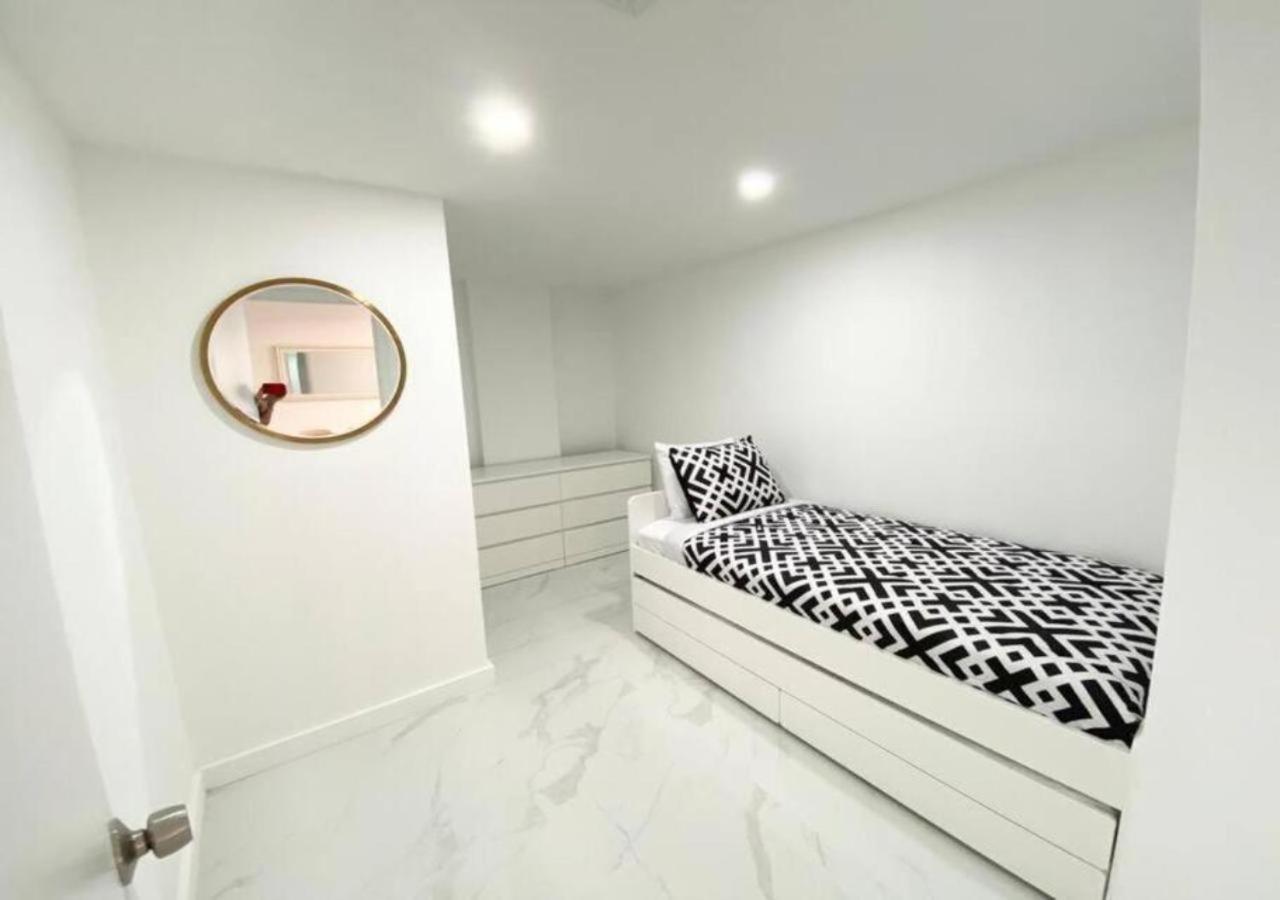 Zen Vacation Rentals Modern Penthouse Across Ocean Miami Beach Exterior foto